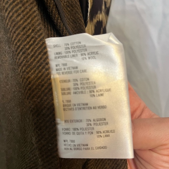 Michael Kors leopard print trench coat, removable liner, size XS. - Picture 4 of 7